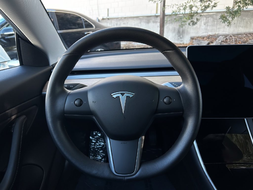 Thumbnail: 2020 Tesla Model 3 - 12