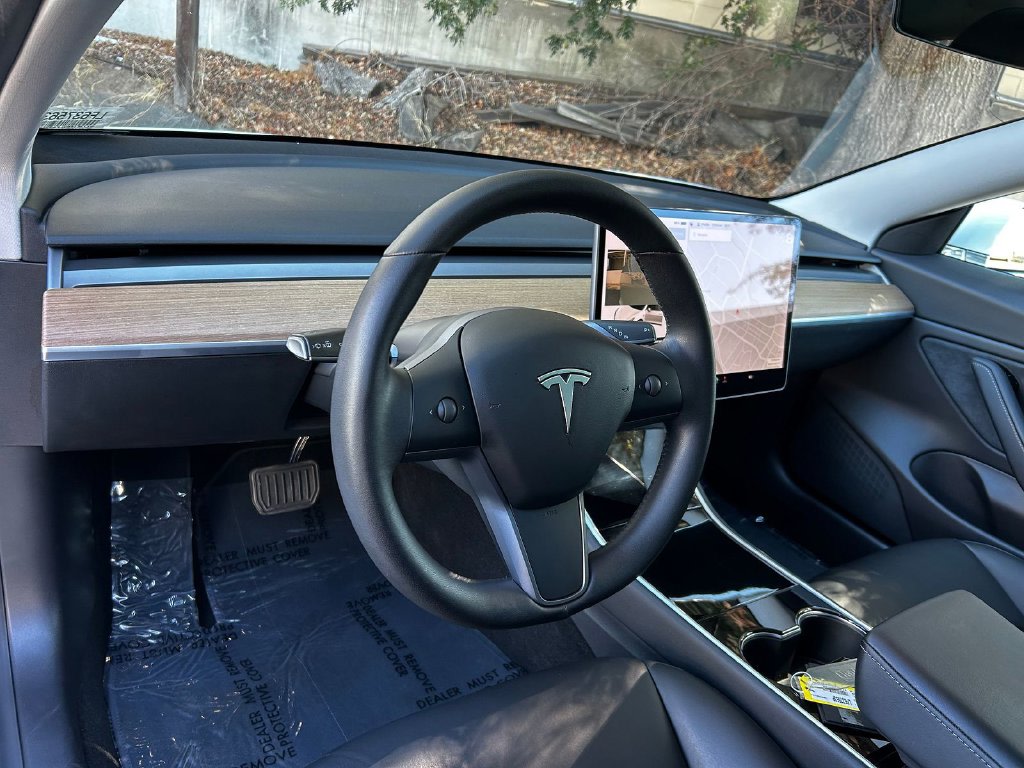 Thumbnail: 2020 Tesla Model 3 - 2
