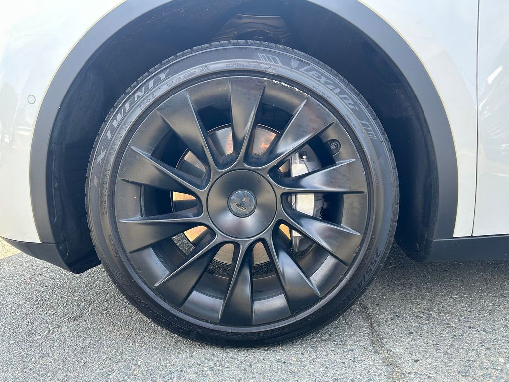 Thumbnail: 2021 Tesla Model Y - 8