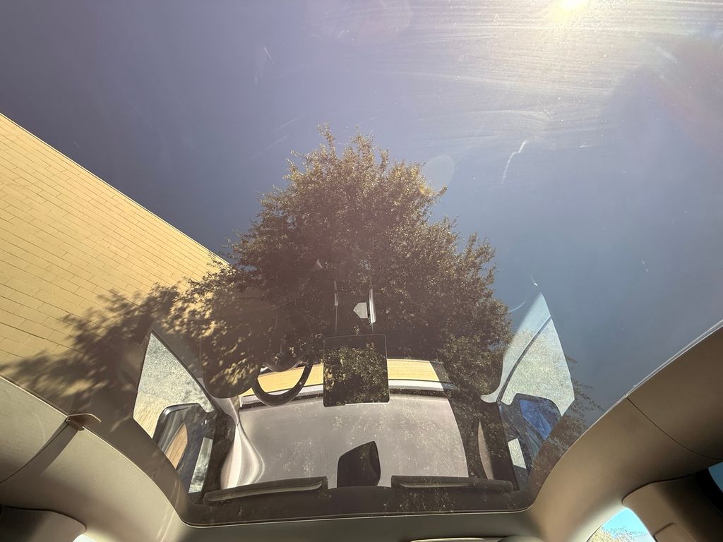 Thumbnail: 2020 Tesla Model Y - 17