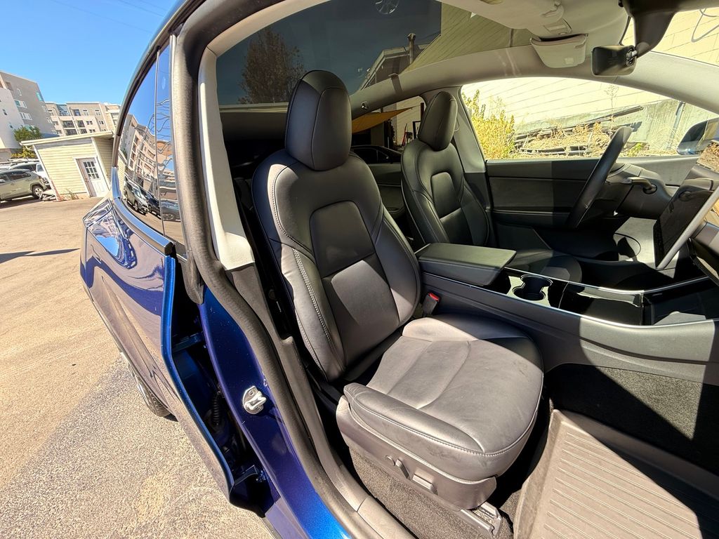 Thumbnail: 2020 Tesla Model Y - 11