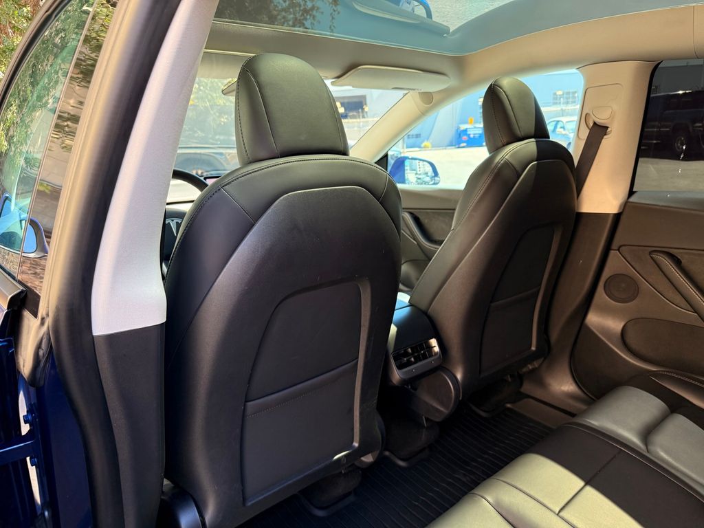Thumbnail: 2020 Tesla Model Y - 12