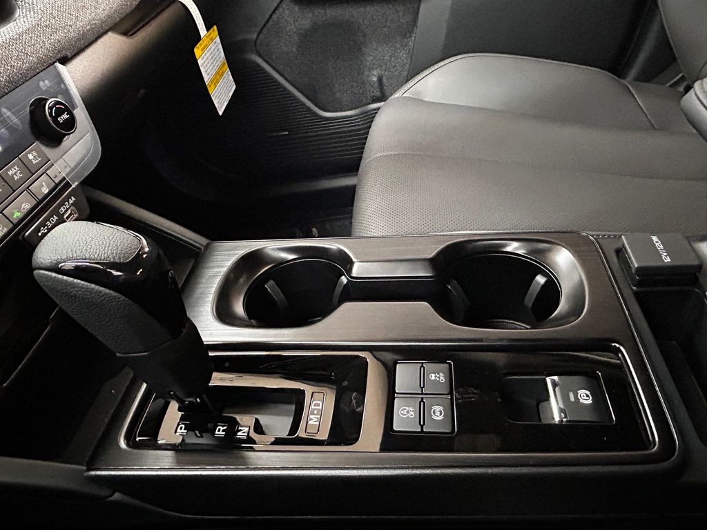 Thumbnail: 2026 Subaru Outback - 16