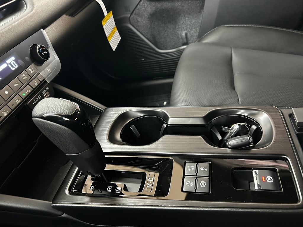 Thumbnail: 2026 Subaru Outback - 16