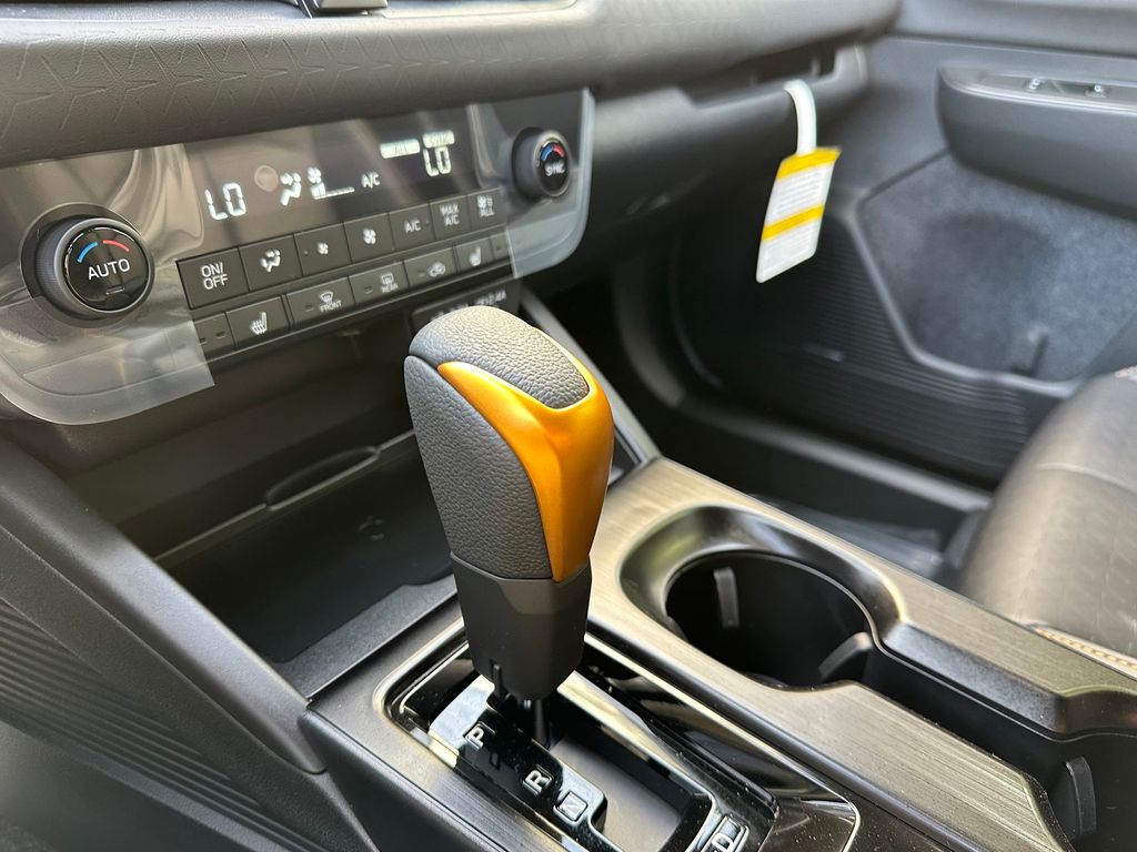 Thumbnail: 2026 Subaru Outback - 16