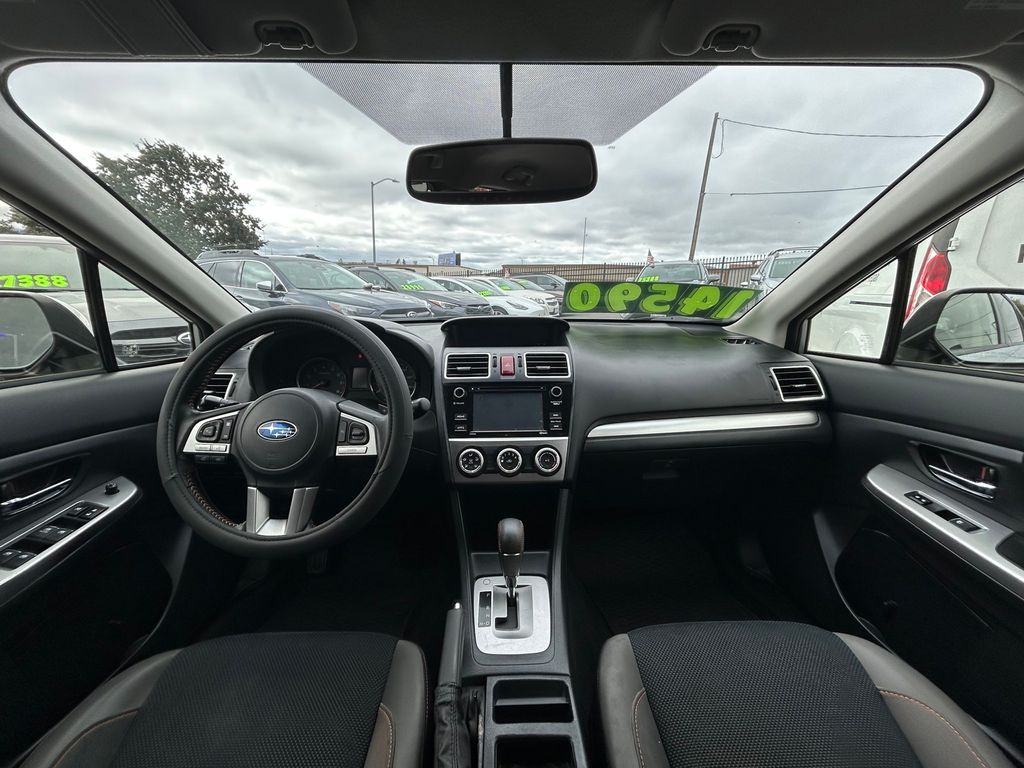 Thumbnail: 2016 Subaru Crosstrek - 10