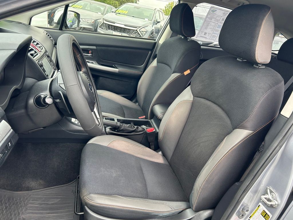 Thumbnail: 2016 Subaru Crosstrek - 11