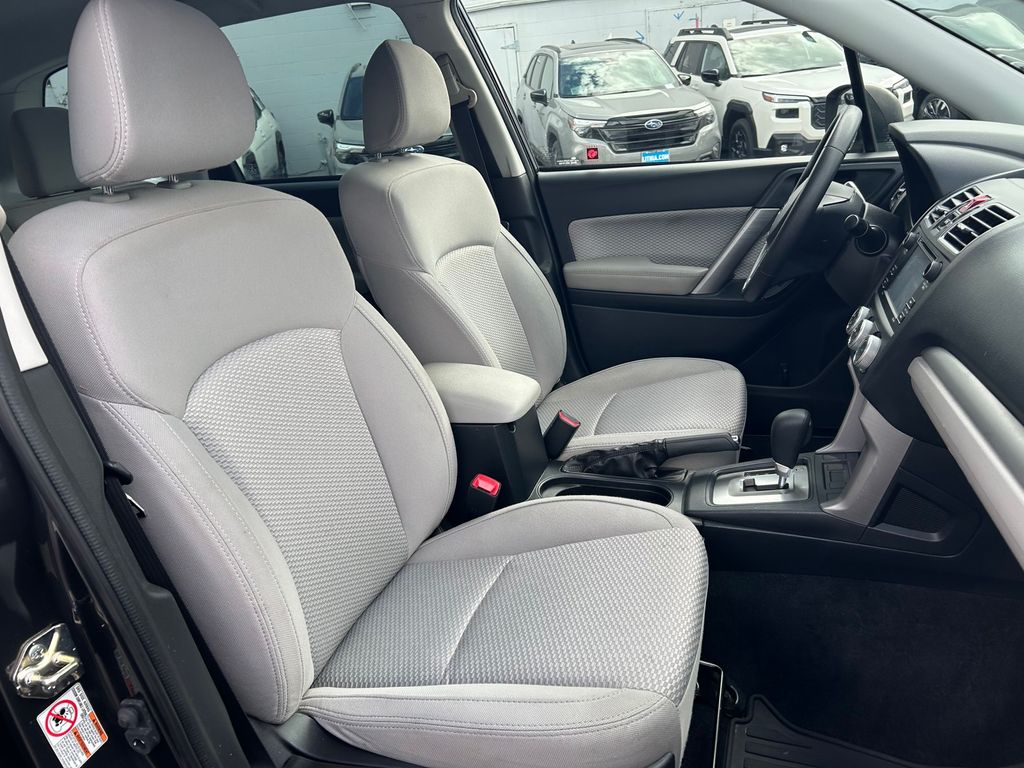 Thumbnail: 2018 Subaru Forester - 12