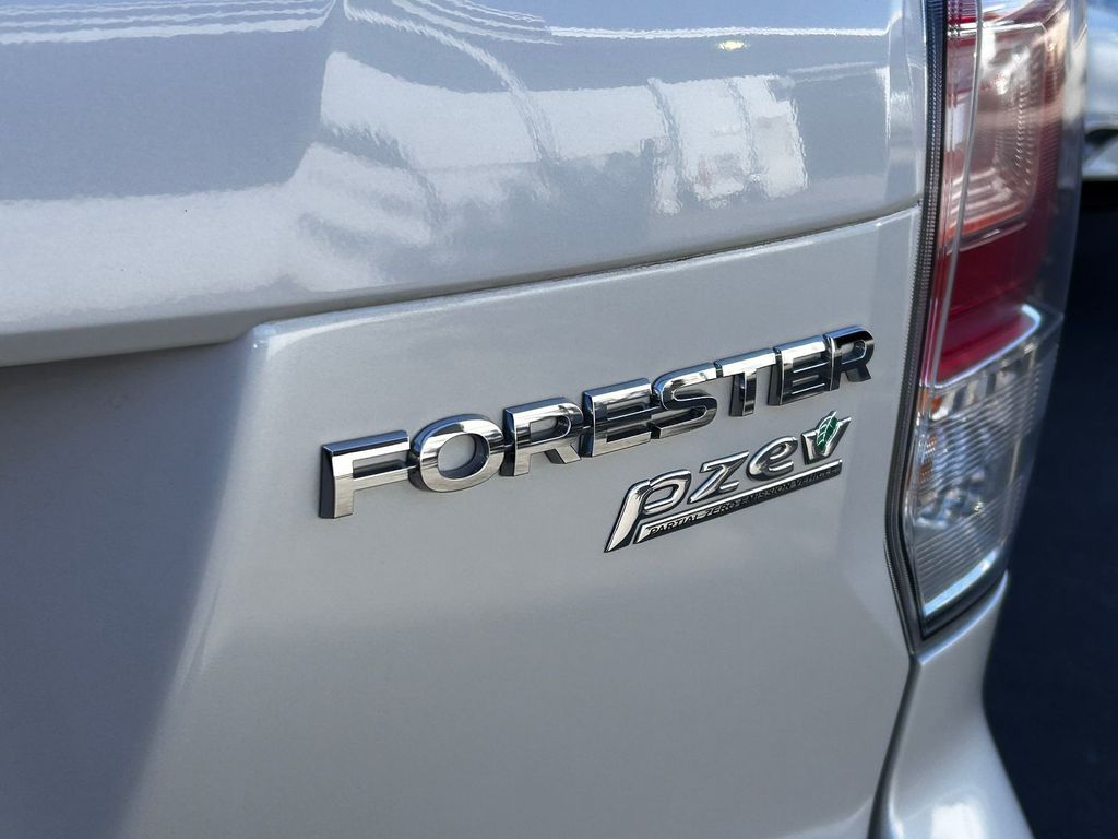Thumbnail: 2017 Subaru Forester - 7