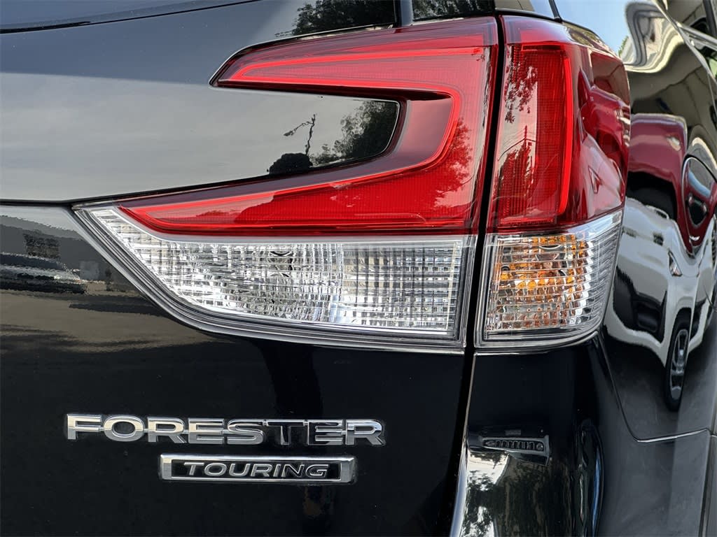 2022 Subaru Forester Touring 19