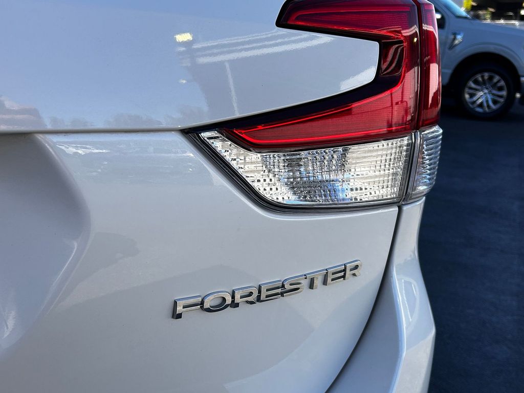 Thumbnail: 2019 Subaru Forester - 19
