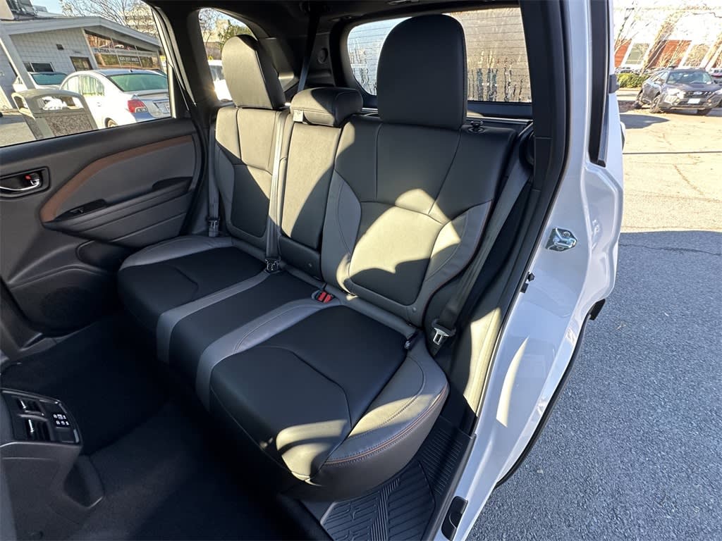 2025 Subaru Forester Sport 21