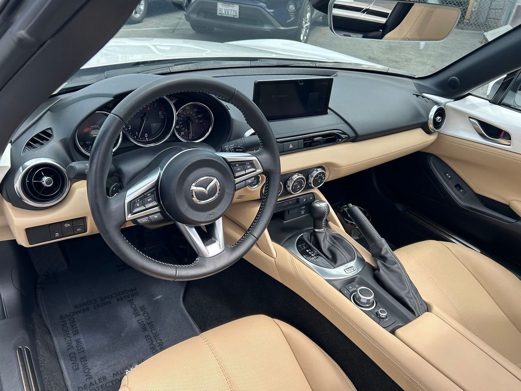 Thumbnail: 2025 Mazda MX-5 Miata - 2