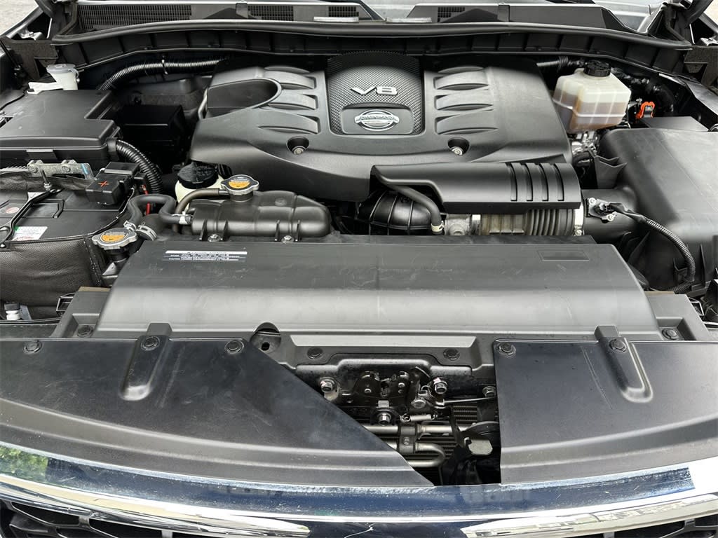 2020 Nissan Armada SL 8