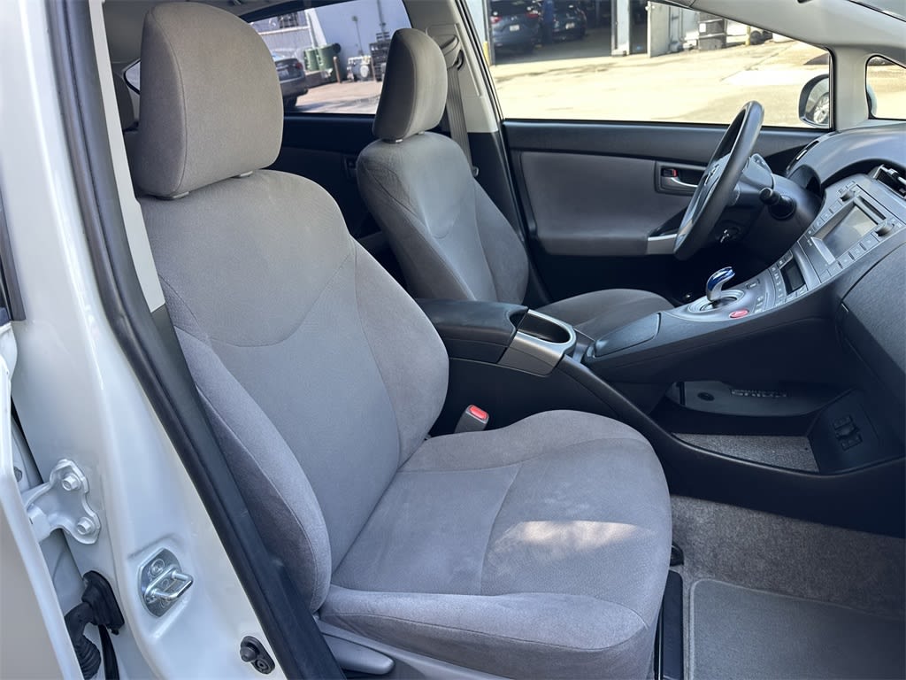 Thumbnail: 2014 Toyota Prius - 20
