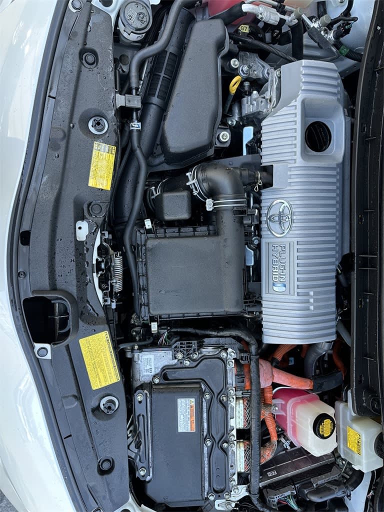 Thumbnail: 2014 Toyota Prius - 9