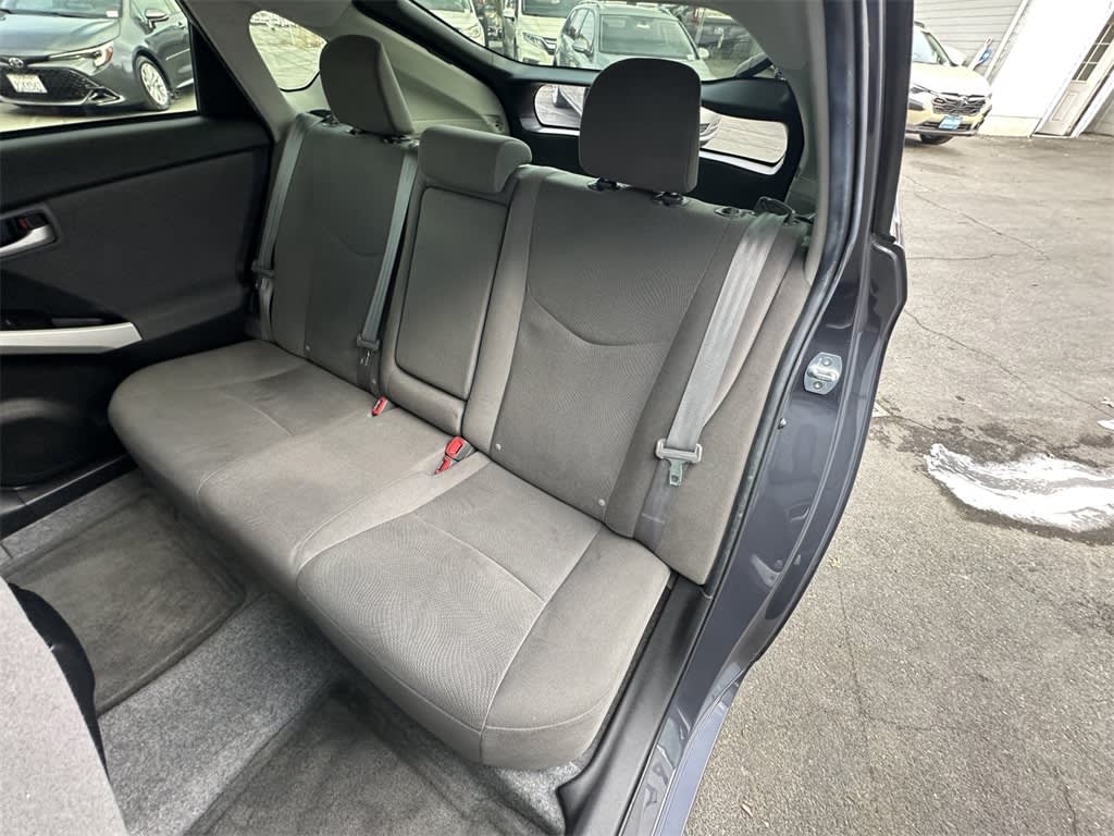 Thumbnail: 2015 Toyota Prius - 21