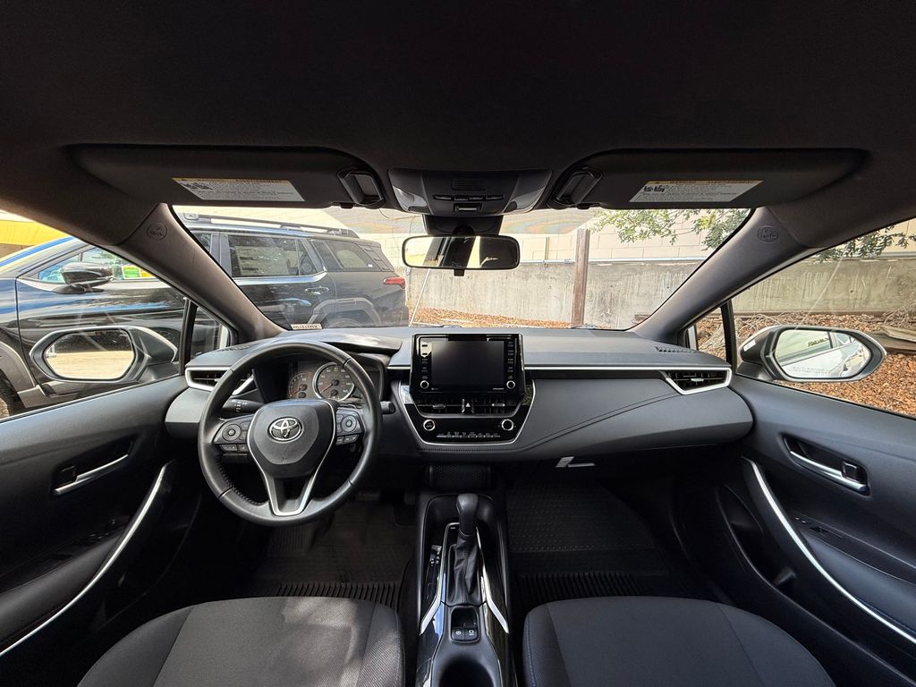 Thumbnail: 2022 Toyota Corolla - 9