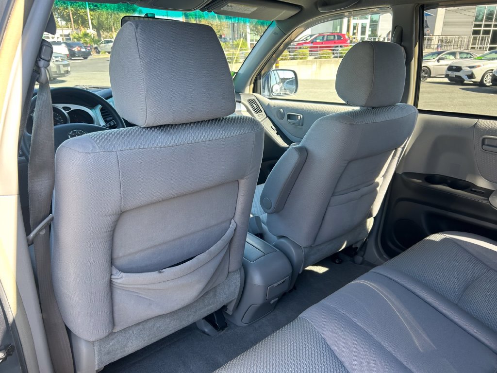 Thumbnail: 2005 Toyota Highlander - 12