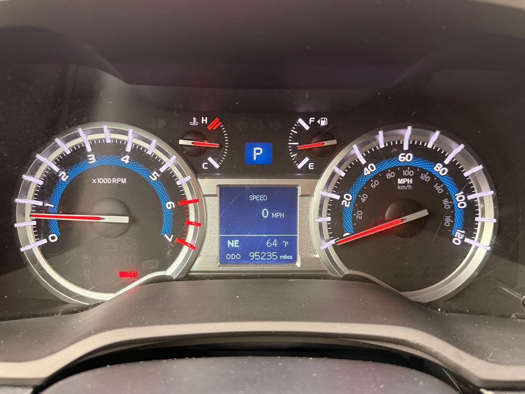 Thumbnail: 2015 Toyota 4Runner - 17