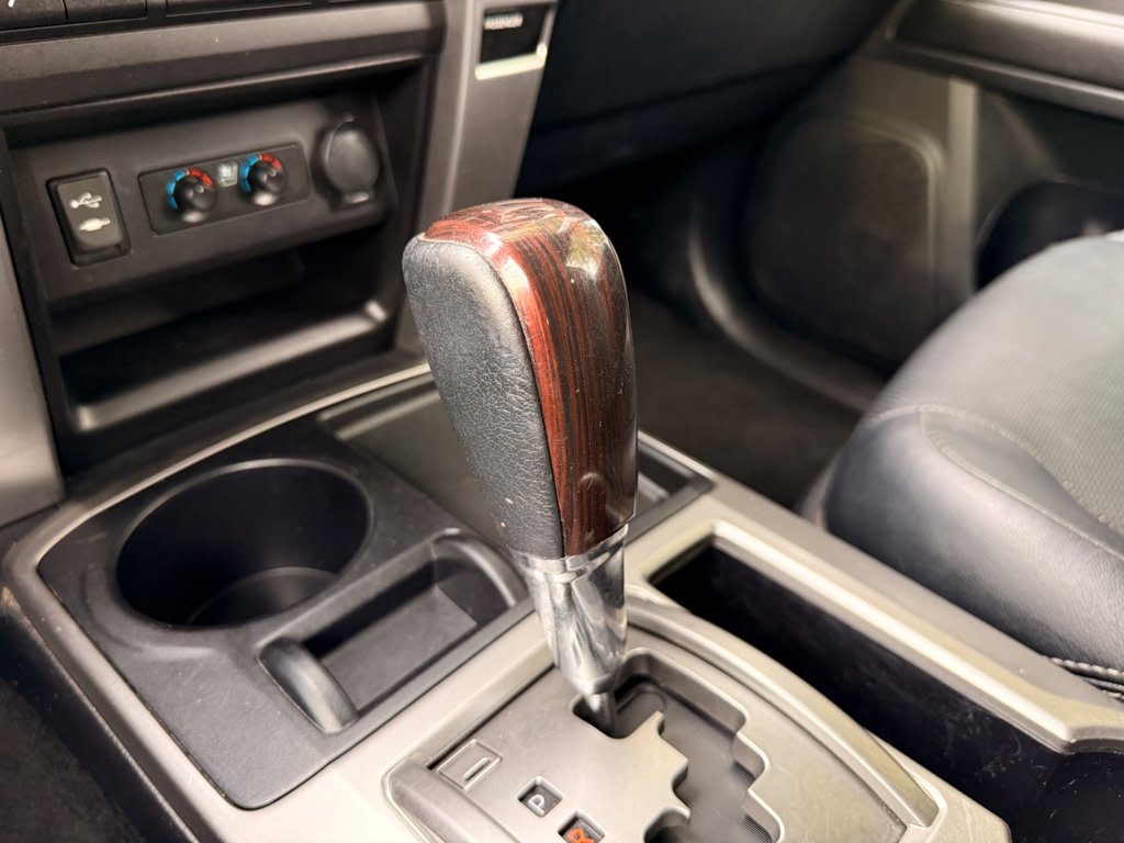 Thumbnail: 2015 Toyota 4Runner - 16