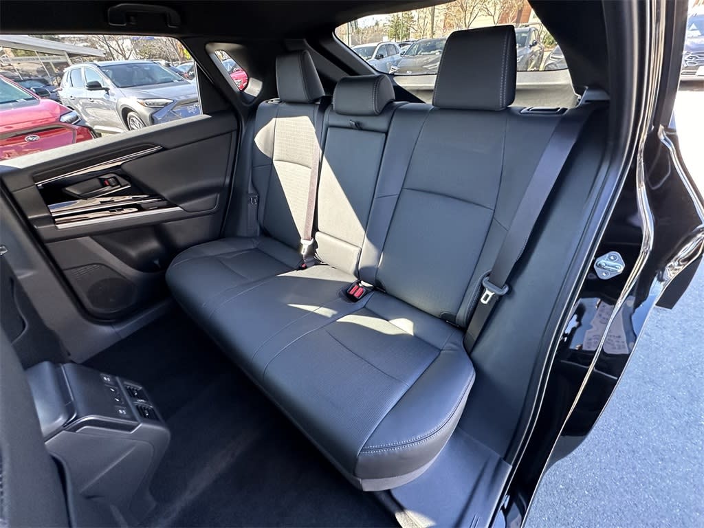 2025 Subaru Solterra Premium 20