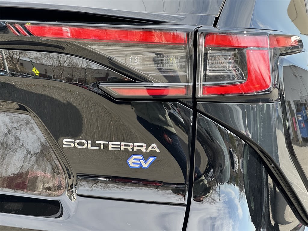 2024 Subaru Solterra Limited 18