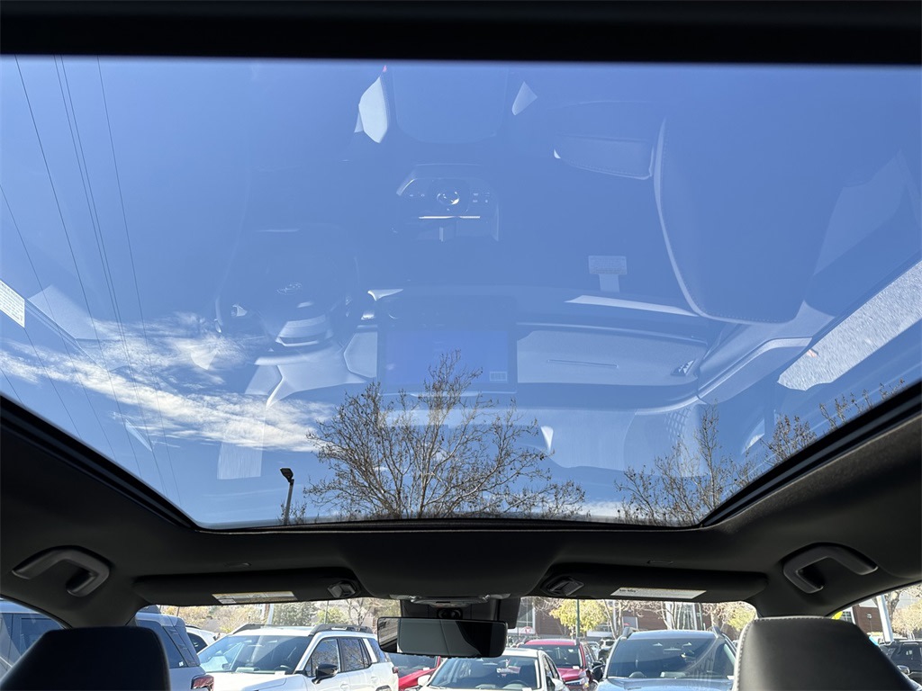 Thumbnail: 2026 Subaru Solterra - 21