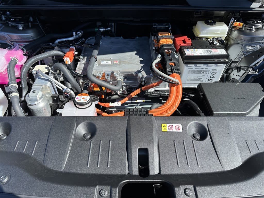 Thumbnail: 2026 Subaru Solterra - 8