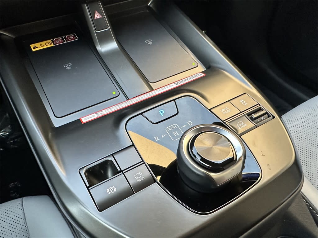 Thumbnail: 2026 Subaru Solterra - 15