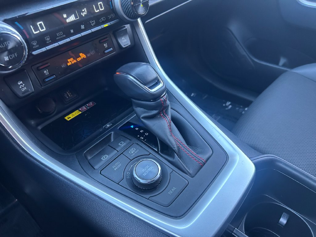 Thumbnail: 2024 Toyota RAV4 - 15