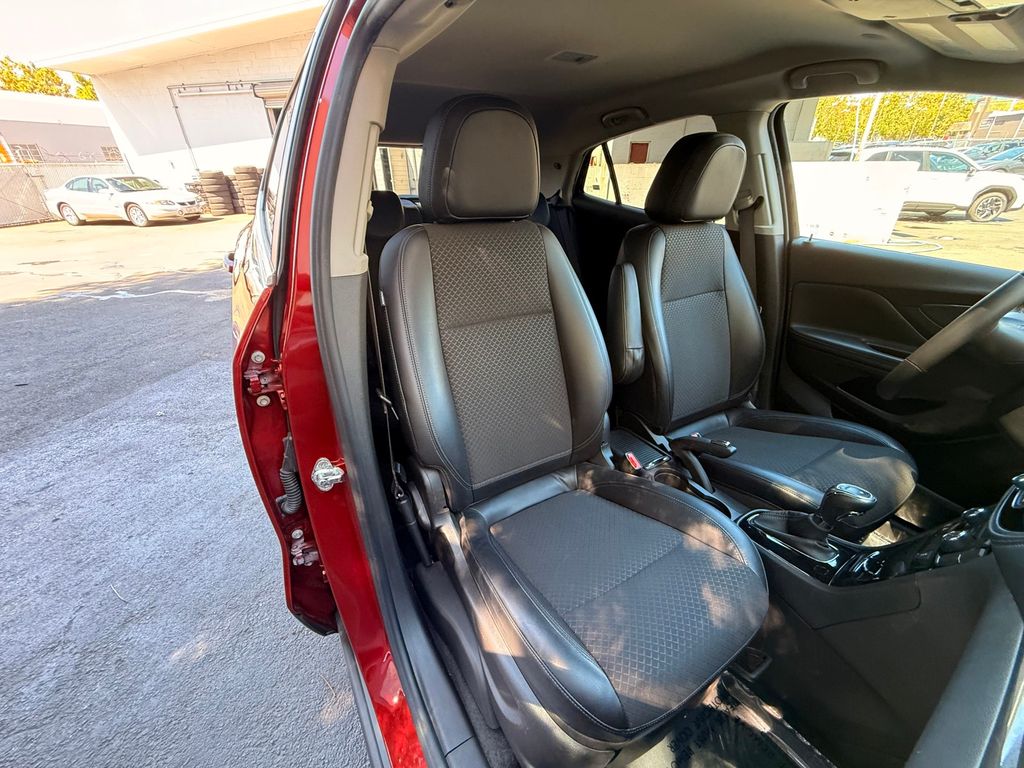 Thumbnail: 2021 Buick Encore - 10