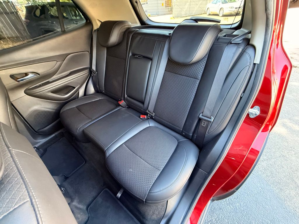 Thumbnail: 2021 Buick Encore - 21