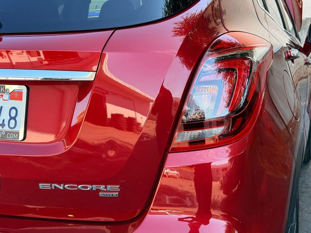 Thumbnail: 2021 Buick Encore - 20
