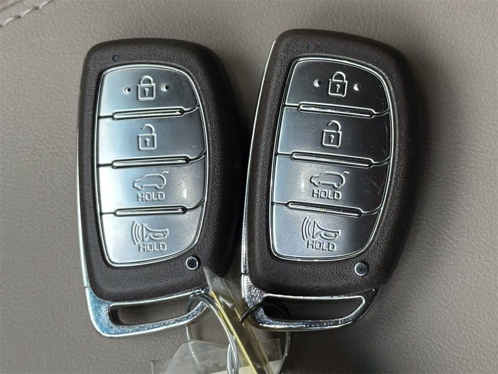 Thumbnail: 2019 Hyundai Tucson - 18