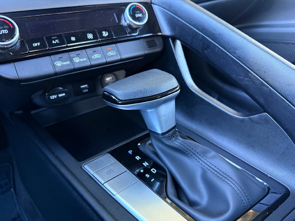 Thumbnail: 2023 Hyundai Elantra - 15