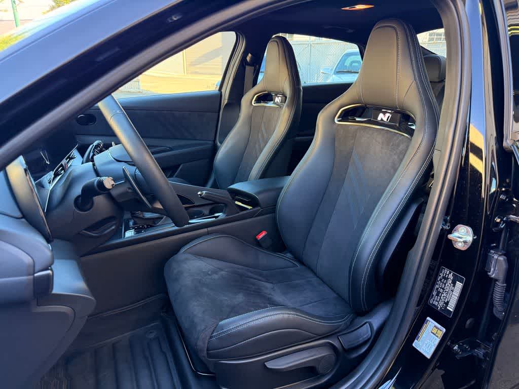 Thumbnail: 2025 Hyundai Elantra - 9