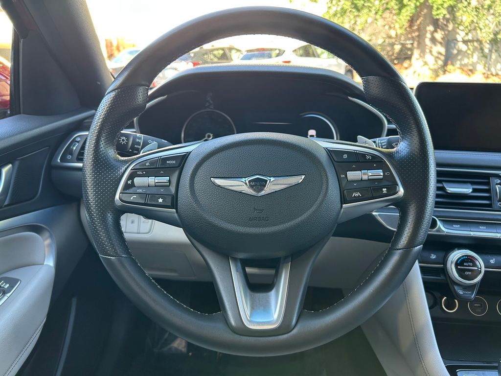 Thumbnail: 2022 Genesis G70 - 14