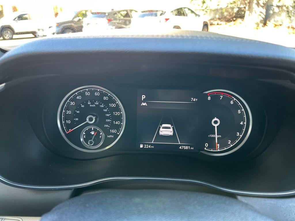 Thumbnail: 2022 Genesis G70 - 17