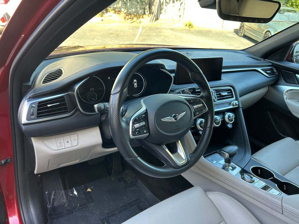 Thumbnail: 2022 Genesis G70 - 2