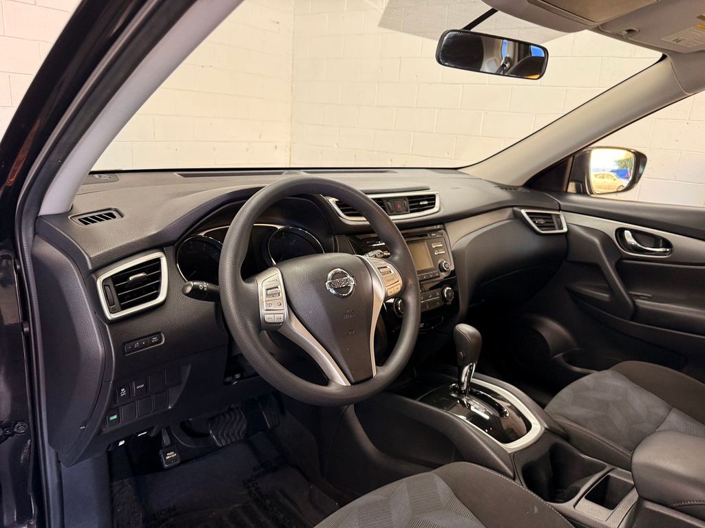 Thumbnail: 2016 Nissan Rogue - 2
