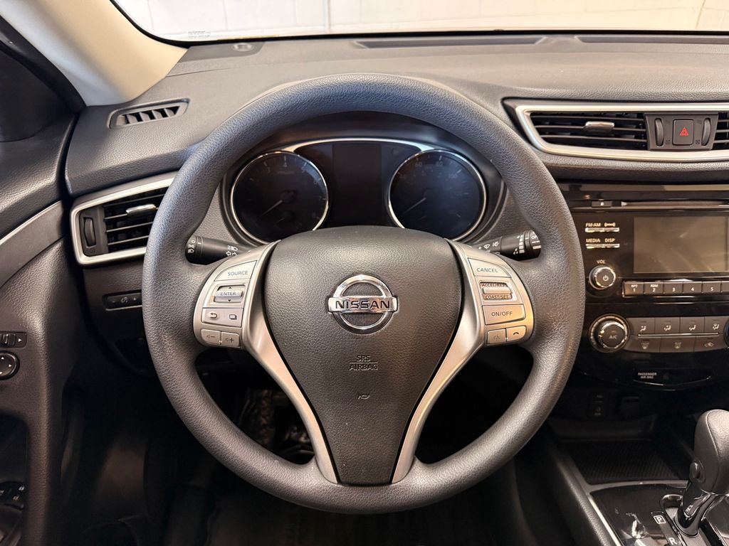 Thumbnail: 2016 Nissan Rogue - 11