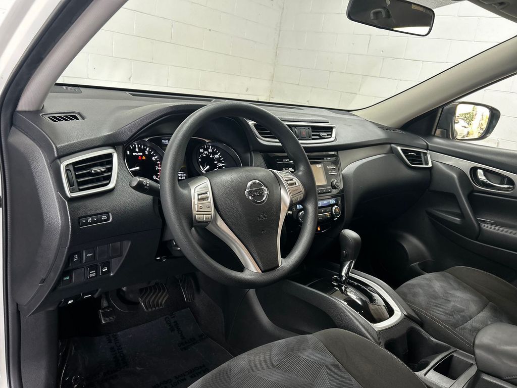 Thumbnail: 2015 Nissan Rogue - 2
