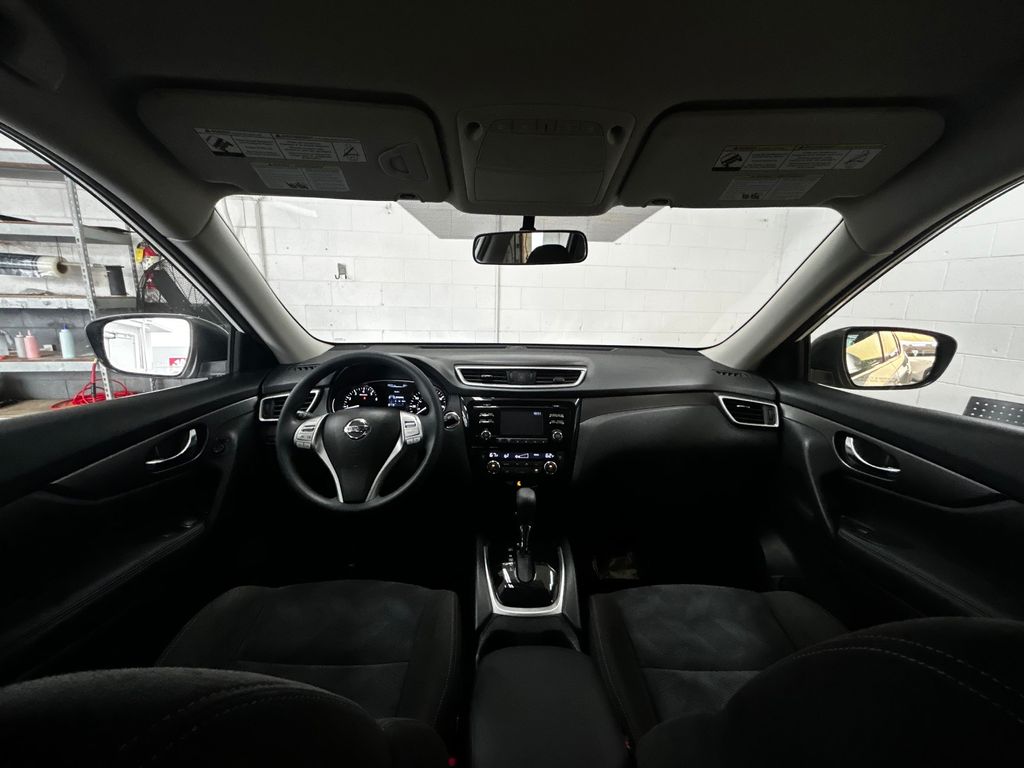 Thumbnail: 2015 Nissan Rogue - 10