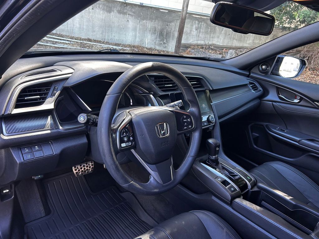 Thumbnail: 2017 Honda Civic - 2