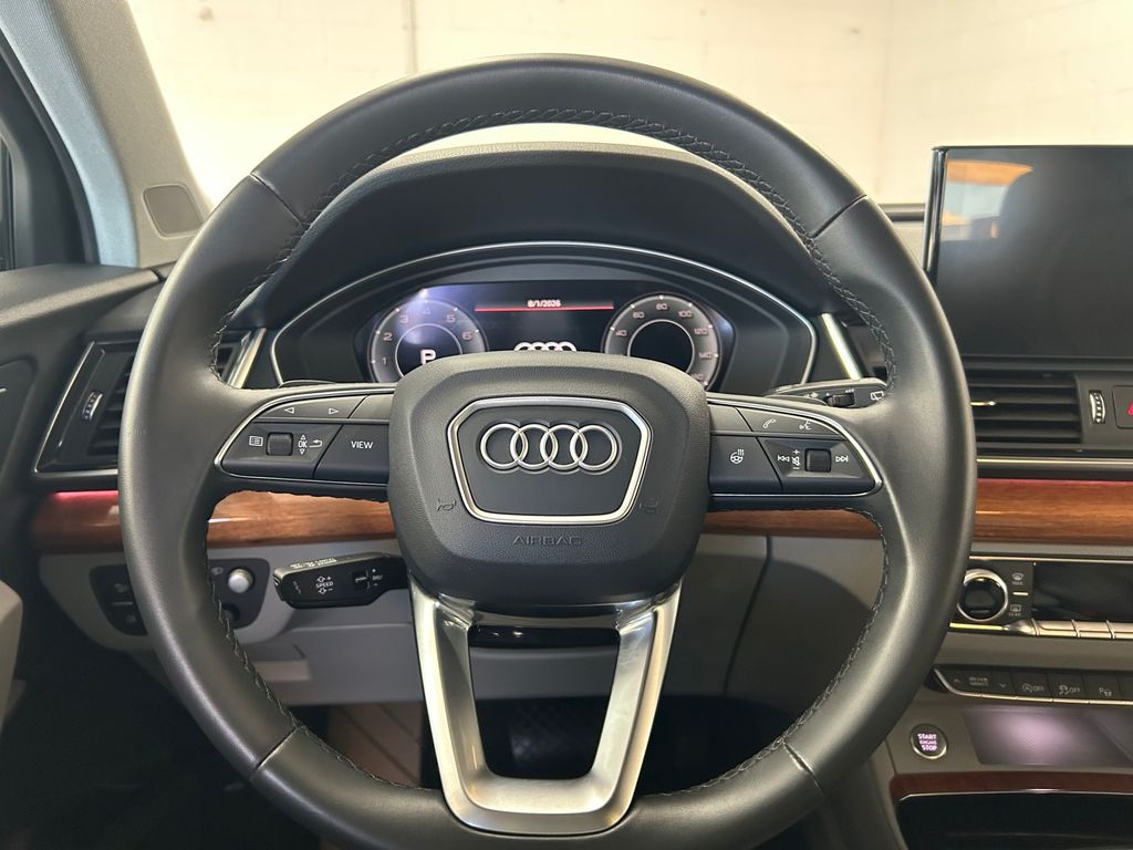 Thumbnail: 2022 Audi Q5 - 14