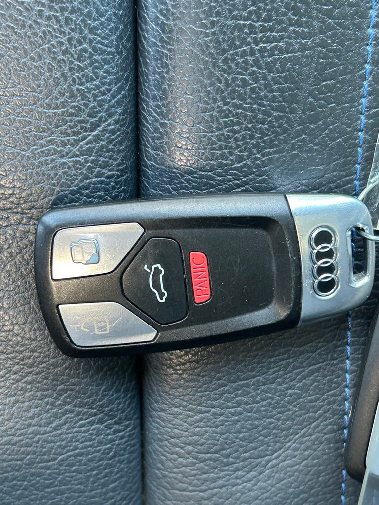 Thumbnail: 2019 Audi A5 - 18