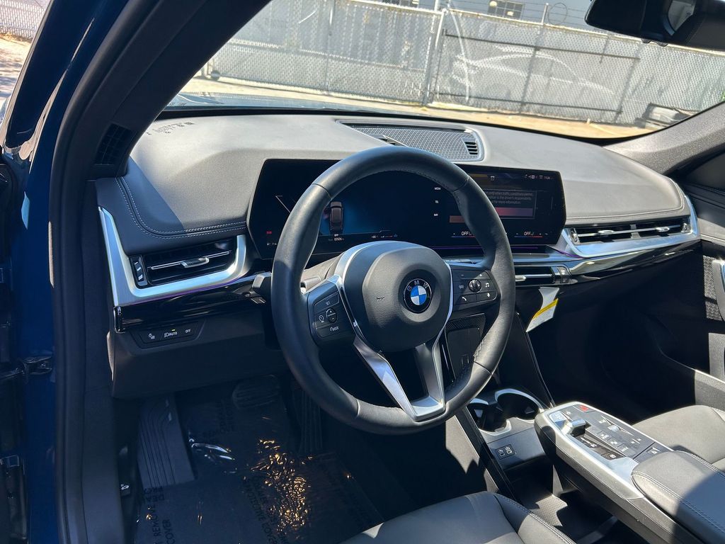 Thumbnail: 2026 BMW X1 - 2