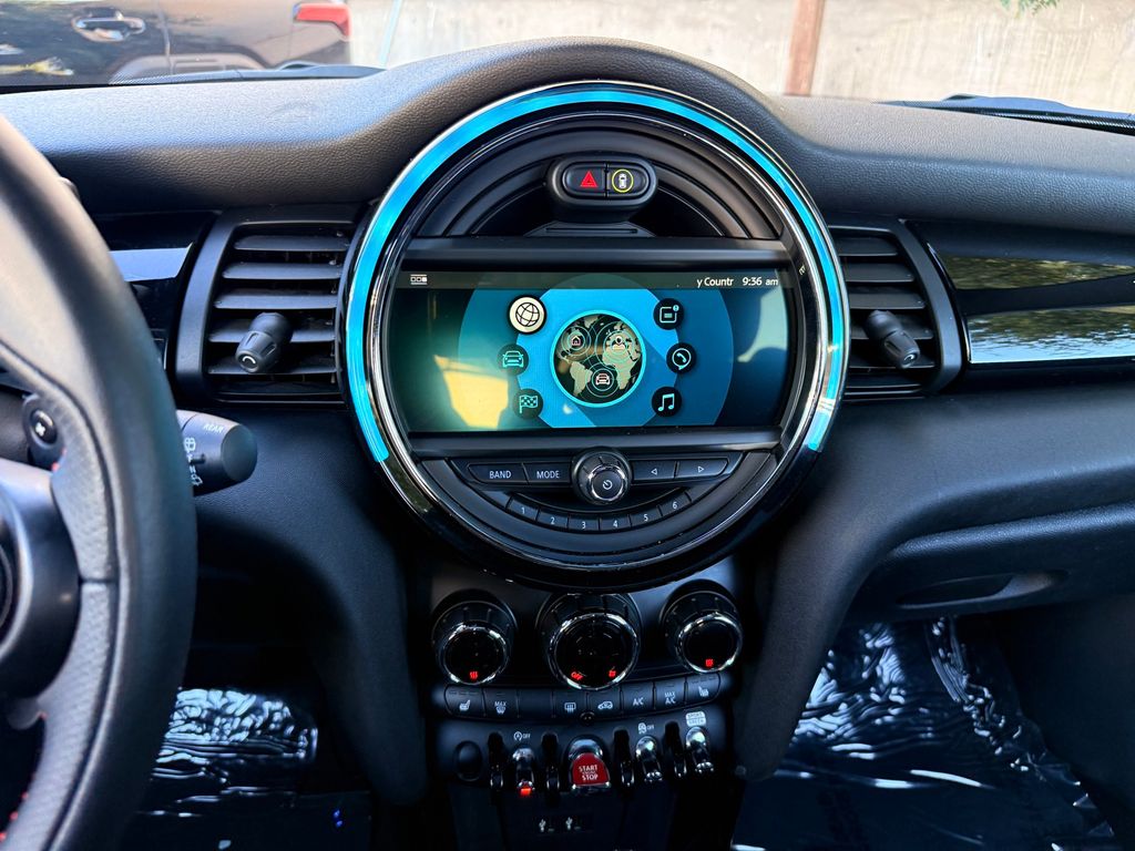 Thumbnail: 2019 MINI Cooper - 13