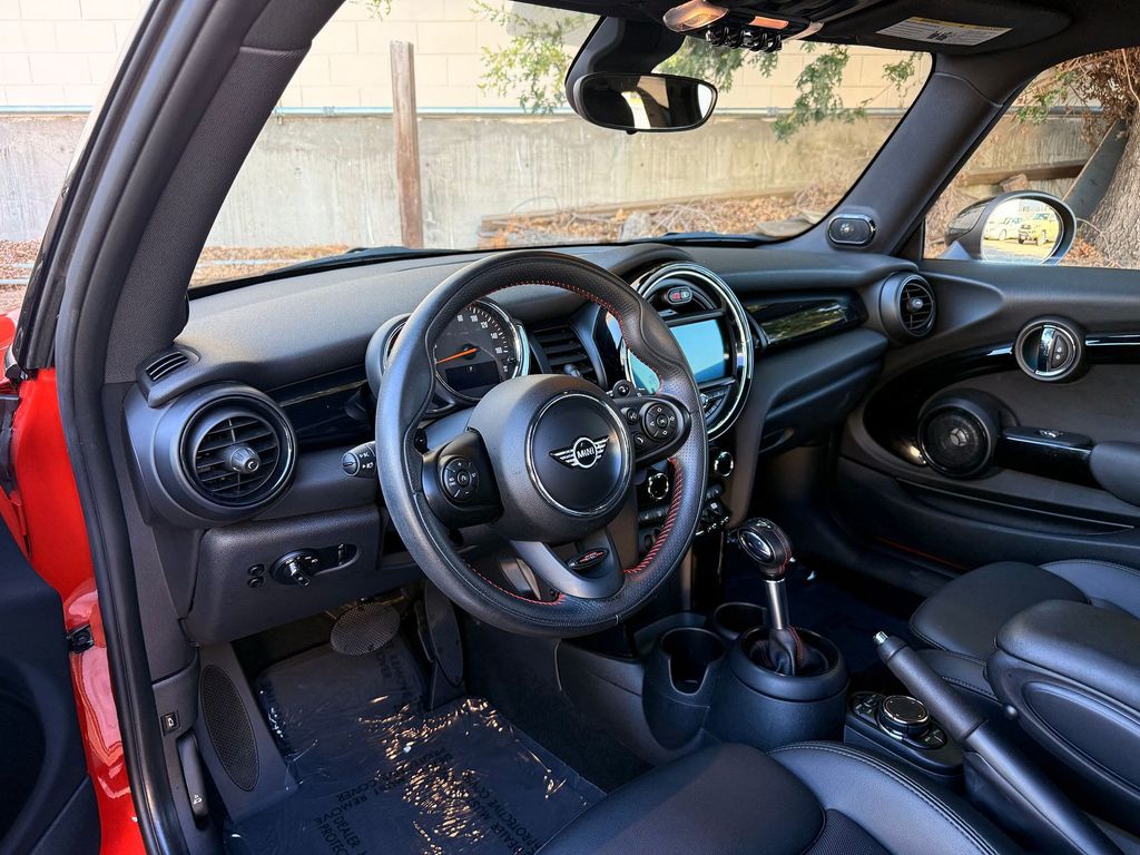 Thumbnail: 2019 MINI Cooper - 2